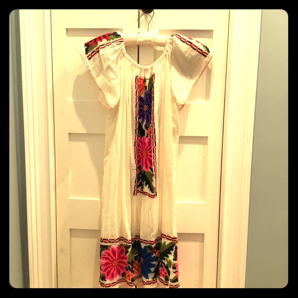 Off shoulder embroidered dress